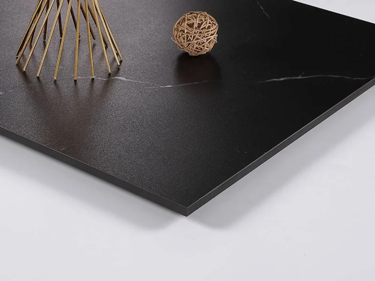black-marble-tile-with-white-veins